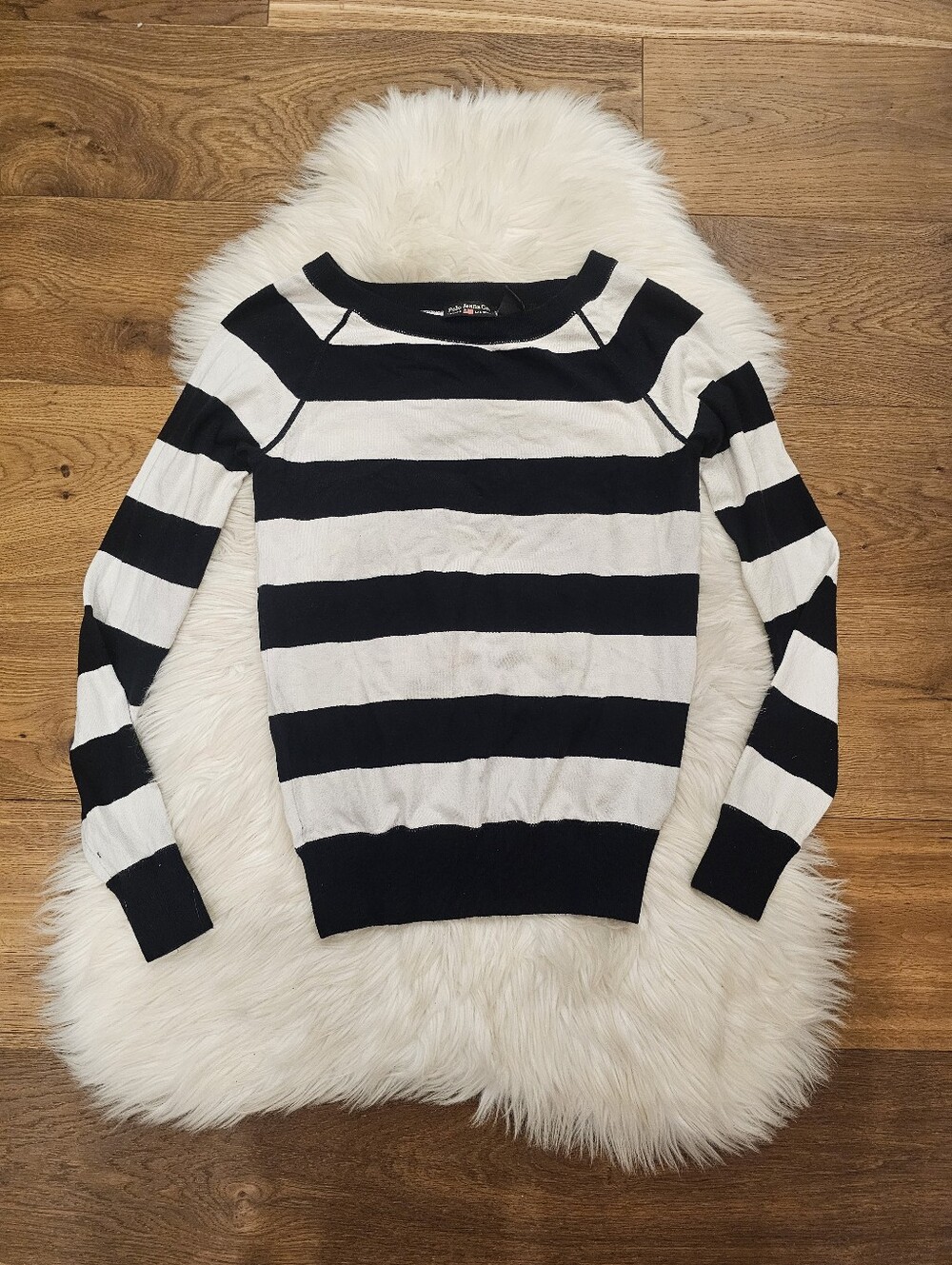 Vintage Ralph Lauren Striped Black and White Women’s Sweater - Classic Crewneck